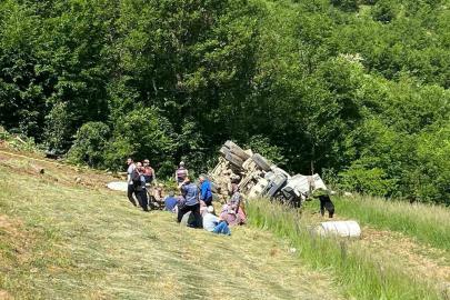 Gümüşhane’de beton mikseri 150 metrelik dik yamaçtan yuvarlandı: 2 ölü, 1 yaralı
