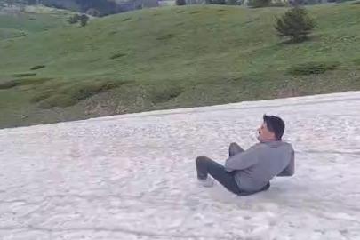 Haziran ayında kar eğlencesi görüntülendi