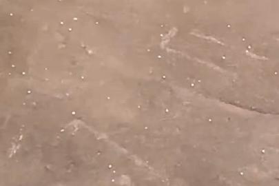 İnegöl, dolu ve sağanak yağışa teslim oldu