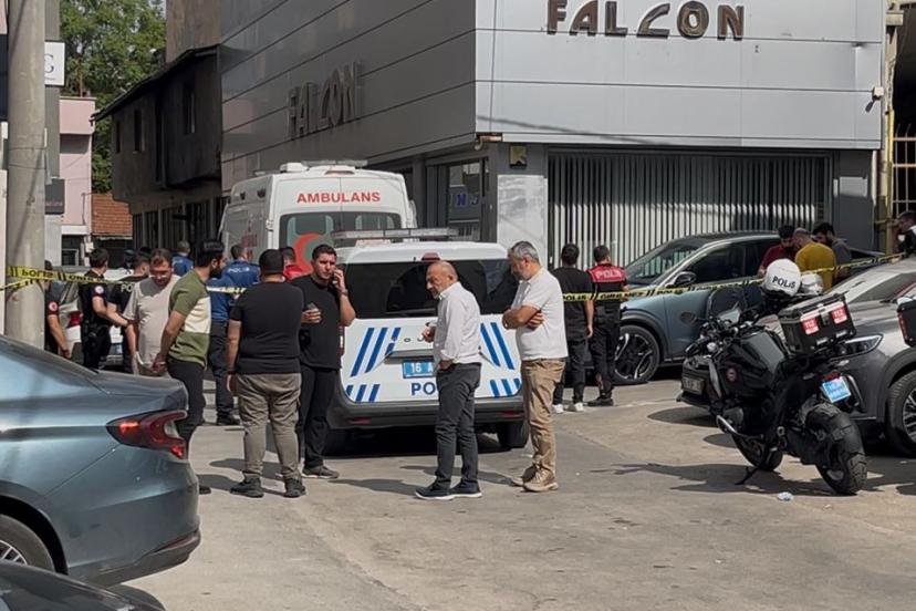Kadın iş ortağını vurdu, canına kıydı