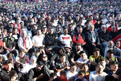 Kâğıthane’de Dünya Kupası heyecanı dev ekranlarda yaşandı