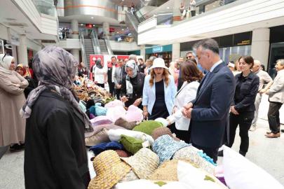 Karabük’te kursiyerlerinin el emeği ürünleri  sergilendi