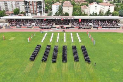 Kastamonu’da eğitimlerini tamamlayan 479 polis adayı törenle mezun oldu
