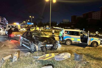 Kastamonu’da iki otomobil çarpıştı: 4 yaralı