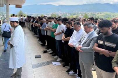 KBÜ’de hayatını kaybeden öğrenciler için gıyabi cenaze namazı kılındı