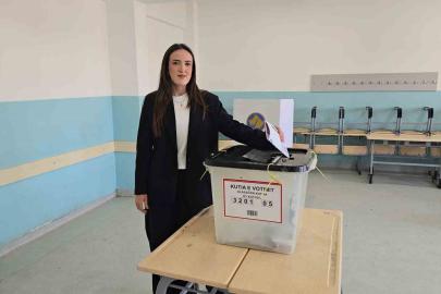 Kosova’daki genel seçimlerde Başbakan Kurti’nin partisi yüzde 47,13 oyla birinci oldu