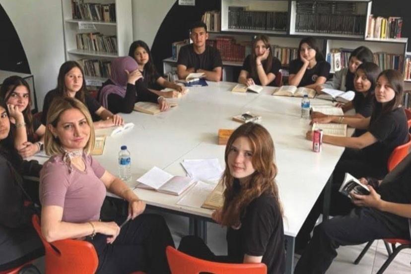 Köyceğiz Naip Hüseyin Anadolu Lisesi dijital dergi birincisi