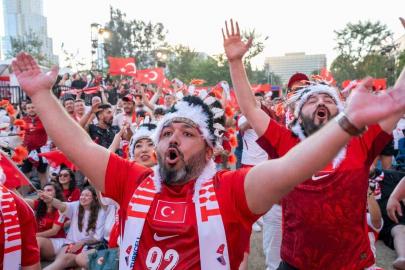 Los Angeles’ta Türkiye rüzgarı zafer coşkusuyla taçlandı