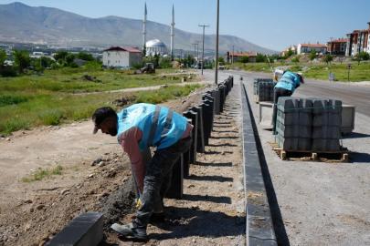 Niğde Belediyesi’nden kent genelinde yol ve altyapı seferberliği