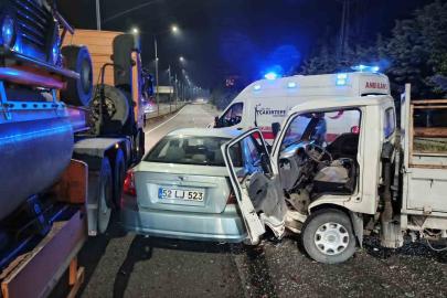 Ordu’da kamyonet ile otomobil çarpıştı: 1 ölü, 1 yaralı