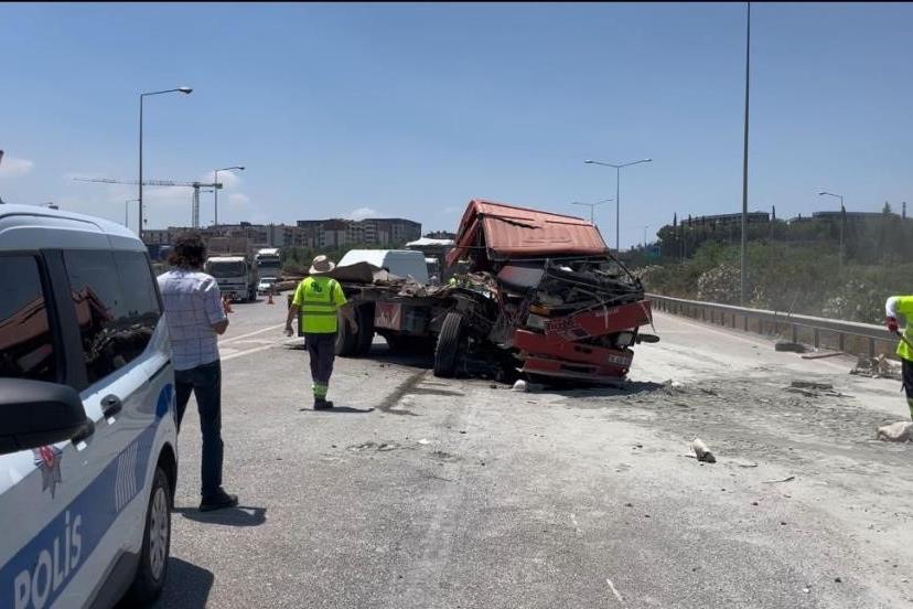 Otobandaki feci kazada hayatını kaybeden sürücünün kimliği belli oldu