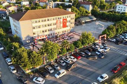 Özel öğrencilerin mezuniyet sevinci