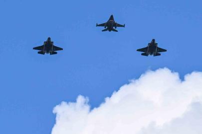Polonya’nın F-35 savaş uçakları ilk uçuşlarını gerçekleştirdi