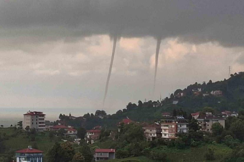 Rize’de denizde hortum