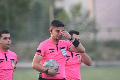 Samed Armut, düdüğünü astı