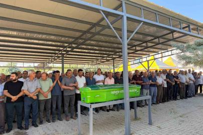 Sınava giderken kazada ölen genç toprağa verildi