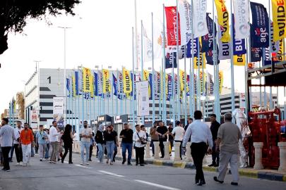 Suriye’nin en büyük inşaat fuarı 24. BUILDEX, 100’ü aşkın Türk firmasının katılımıyla Şam’da açıldı