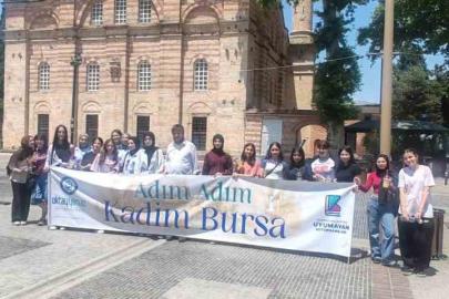 Yıldırımlı gençler tarihi yerinde keşfediyor
