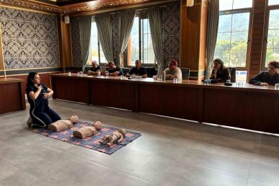 Yunusemre Belediyesi personeline ilkyardım eğitimi