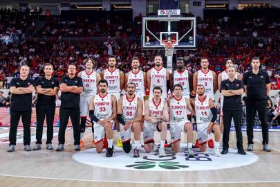 A Milli Erkek Basketbol Takımı, grubu yenilgisiz tamamladı
