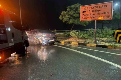 Alaplı Akçakoca yolunda kaza;5 yaralı