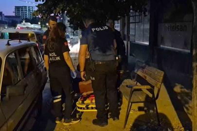Alkol alıp bayılan şahıstan yardım etmeye çalışan ekiplere tepki: "Sen beni tanıyor musun?"