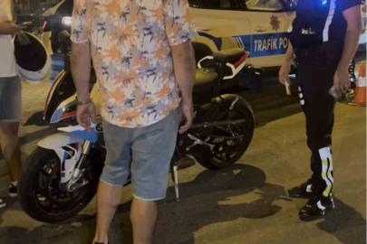 Çorlu’da akrobatik hareketler yapan motosikletliye ağır ceza