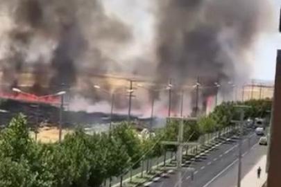 Diyarbakır’da anız yangını: Dumanlar gökyüzünü kapladı