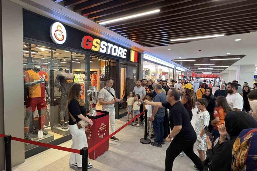 Galatasaray’ın şampiyonluk kupasına Düzce’de yoğun ilgi