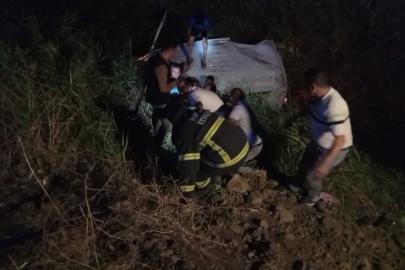 Kırıkhan’da kamyonet şarampole uçtu:  3 yaralı