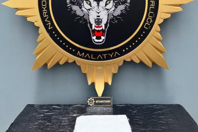 Malatya’da araçta 1 kilo metamfetamin ele geçirildi