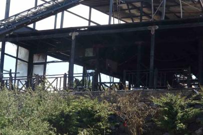 Maltepe’de korkutan yangın: Restoran kullanılamaz hale geldi