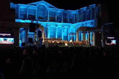 Manisa’da tarihi gece: Sardes Antik Kenti’nde ’Carmina Burana’ rüzgarı