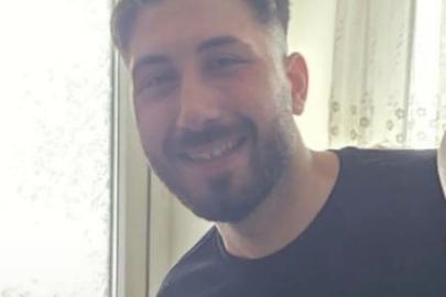 Motosiklet park halindeki otomobile çarptı: 1 ölü