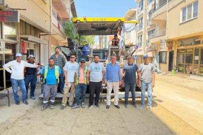 Yenipazar’da sıcak asfalt çalışmaları hız kesmeden sürüyor