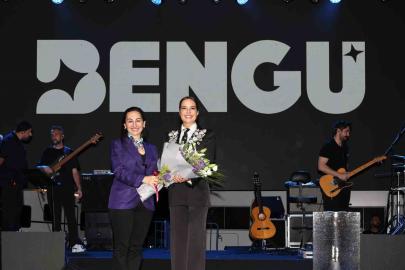 Beykoz’da 30 Ağustos Zafer Bayramı Coşkusu Bengü konseriyle zirveye ulaştı