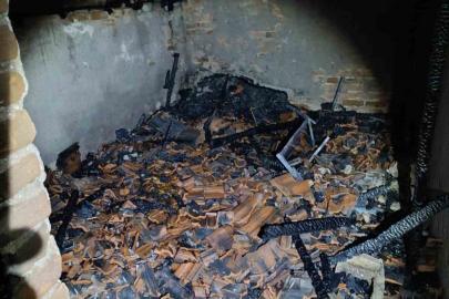 Diyarbakır’da çatı ve ev yangını: 4 vatandaş kurtarıldı