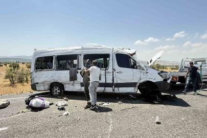Diyarbakır’da minibüs kazasında ölü sayısı 5’e yükseldi