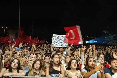 Edirne’de 30 Ağustos coşkusu Göksel konseriyle taçlandı
