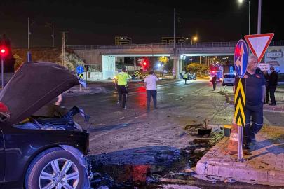 Kayseri’de kazaya karışan otomobil, çarpışmadan 200 metre sonra ancak durabildi: 1 yaralı