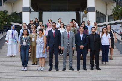 Manisa’da özel çocuklar için ’İlk rehber’ aileler olacak