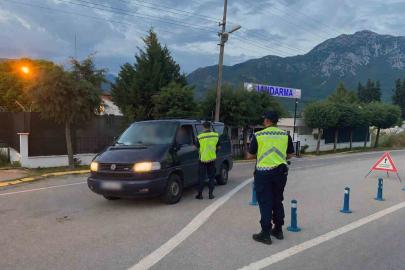 Muğla’da Jandarma trafik denetimlerinde 155 araç trafikten men edildi