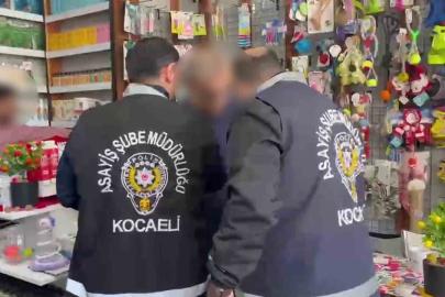 10 yıldır aranan firari dükkanında yakalandı, kelepçeye itiraz etti