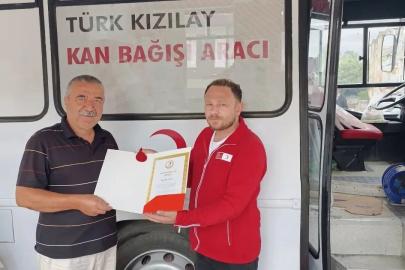 38 kez kan bağışladı, altın madalyayla onurlandırıldı