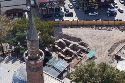 9 asırlık medrese gün yüzüne çıkıyor