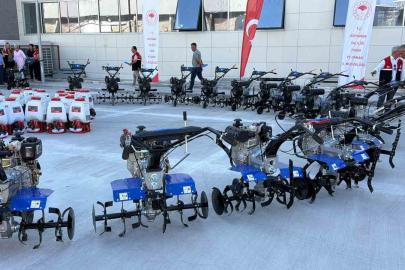 Adıyaman’da çiftçilere tarım alet ve ekipmanı desteği