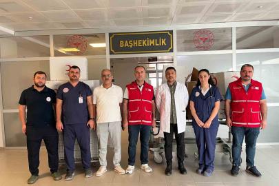 Artuklu Kızılay’dan hastanede tedavi gören çocuklara giyim desteği