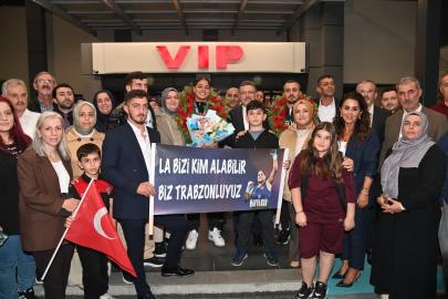 Avrupa Şampiyonu boksör Havvanur Kethüda’ya memleketi Trabzon’da coşkulu karşılama