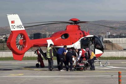 Ayını saldırısına uğrayan vatandaş için ambulans helikopter havalandı