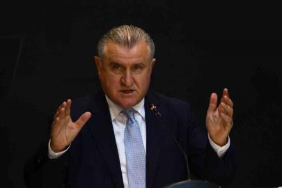 Bakan Osman Aşkın Bak: "İspanya Süper Kupası şehre bir heyecan katacak"